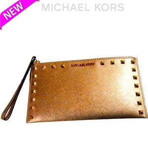 🆕 NWOT Michael Kors Sandrine Gold Stud Large Zip
Wristlet Black Leather Clutch